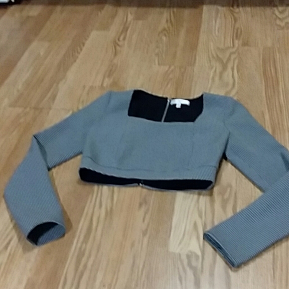 WAYF Houndstooth Long Sleeve Zip Crop Top - Picture 5 of 6